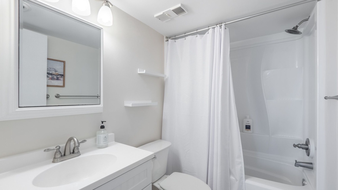Photo of Bathroom in Wilmington Beach