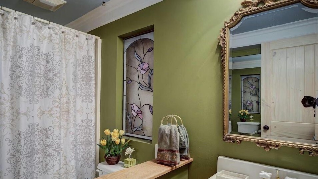 Photo of Bathroom in Blowing Rock