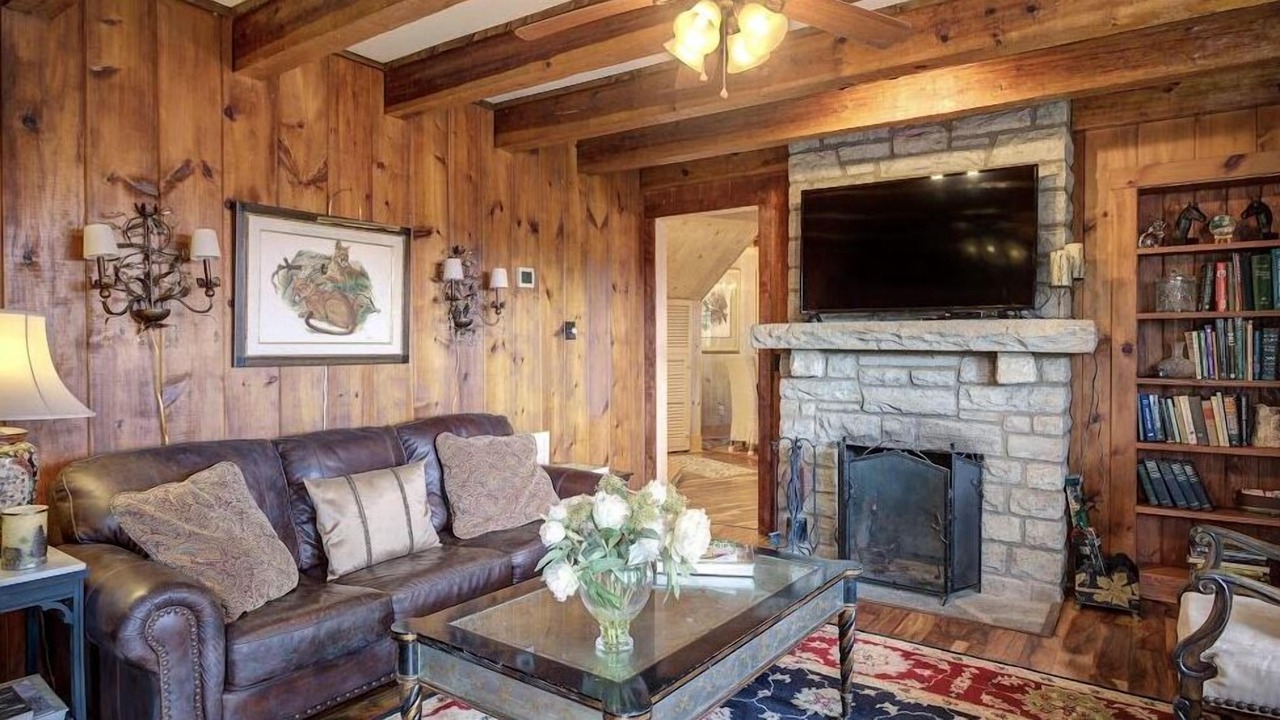 Photo of Livingroom in Blowing Rock