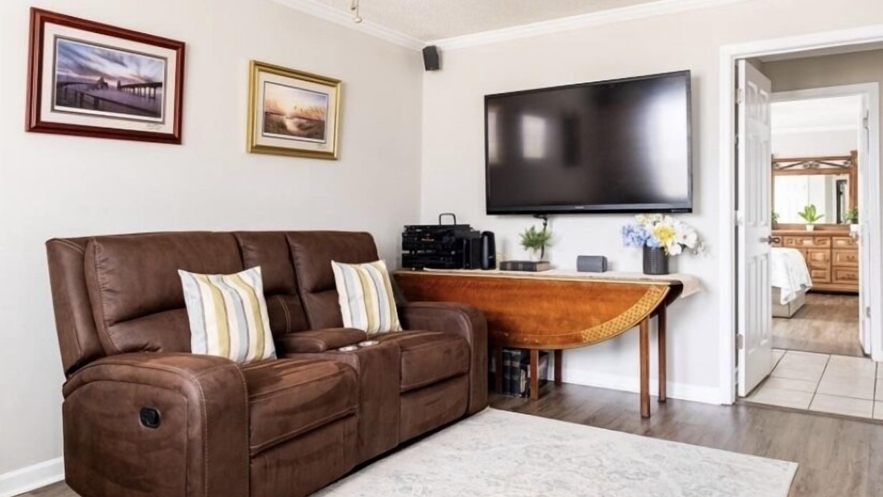 Photo of Livingroom in Concord