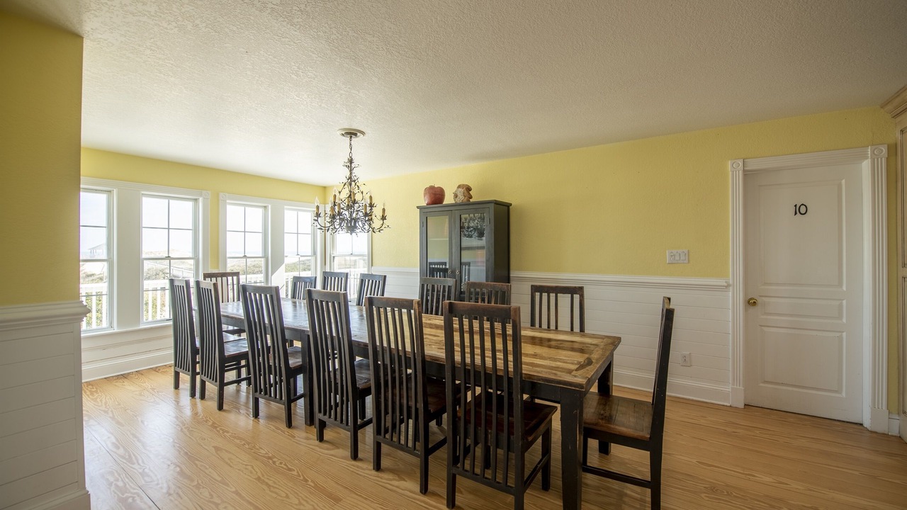 Photo of Bedroom in Corolla