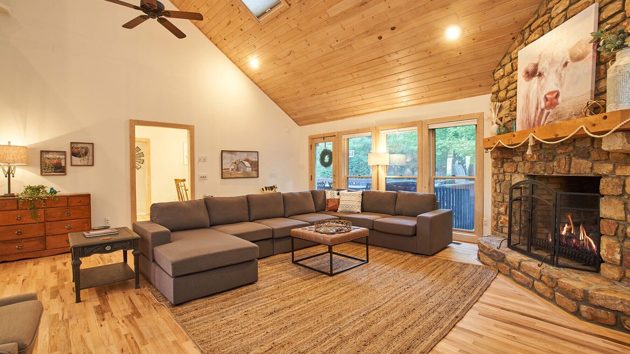 Photo of Livingroom in Foscoe