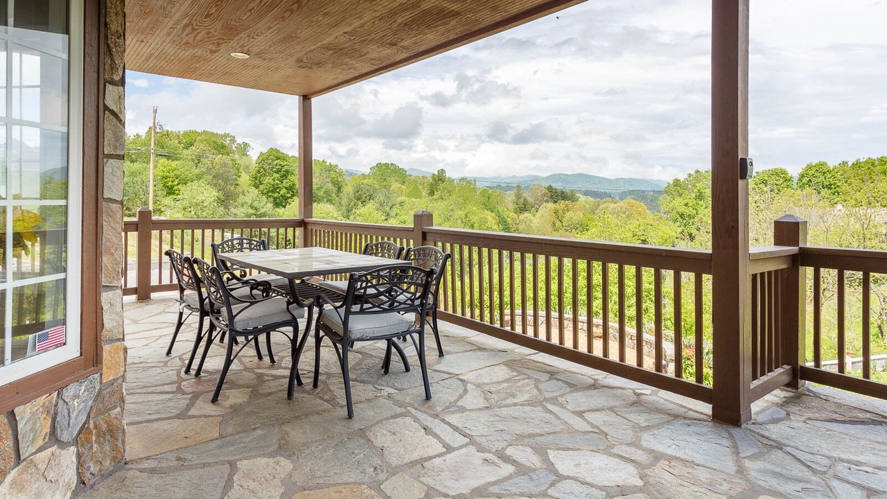 Photo of Outdoor in Mars Hill