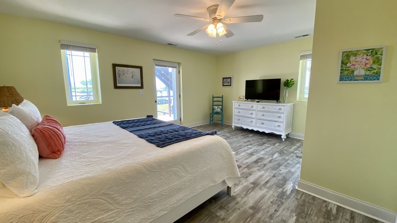 Photo of Bedroom in Sneads Ferry