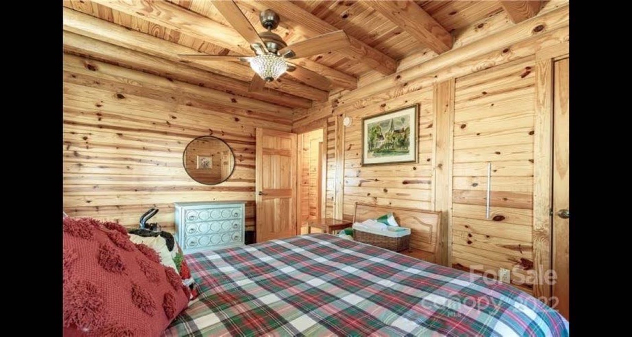 Photo of Bedroom in Spruce Pine