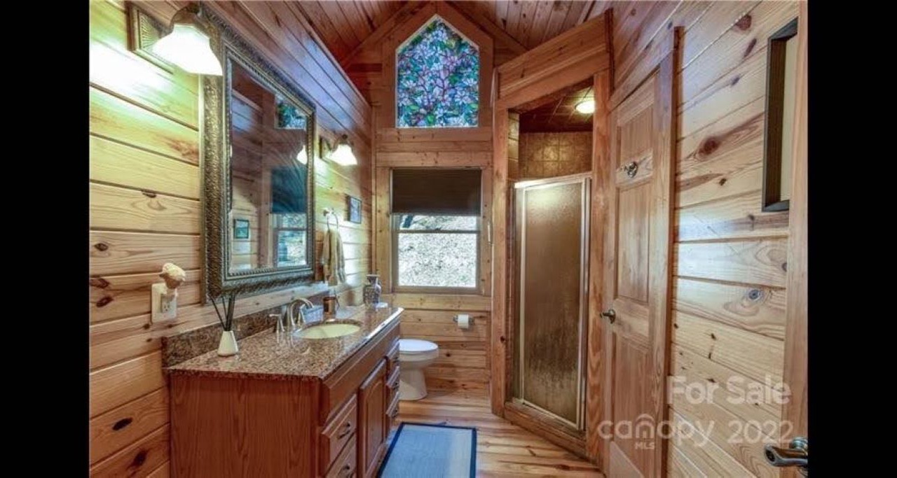 Photo of Bathroom in Spruce Pine