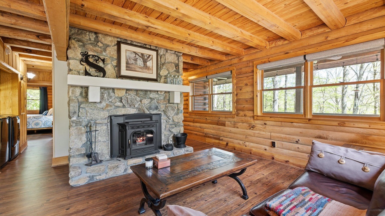 Photo of Livingroom in Wolf Laurel