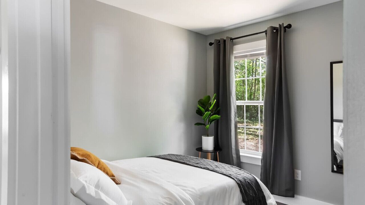Photo of Bedroom in Southeast Raleigh