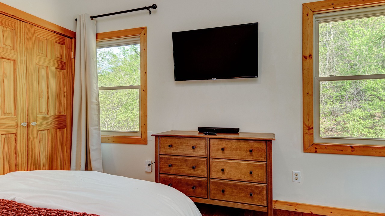 Photo of Bedroom in Sylva