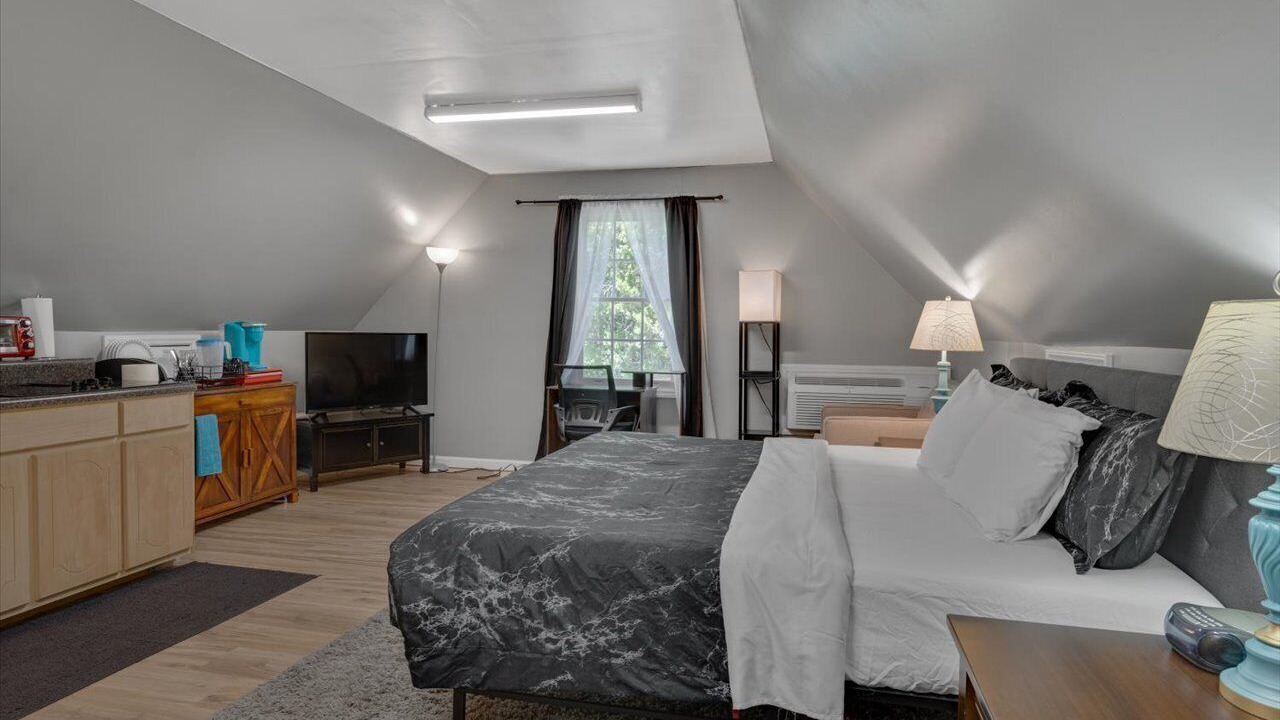 Photo of Bedroom in Chapel Hill