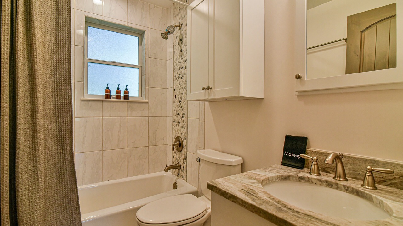 Photo of Bathroom in Oakley