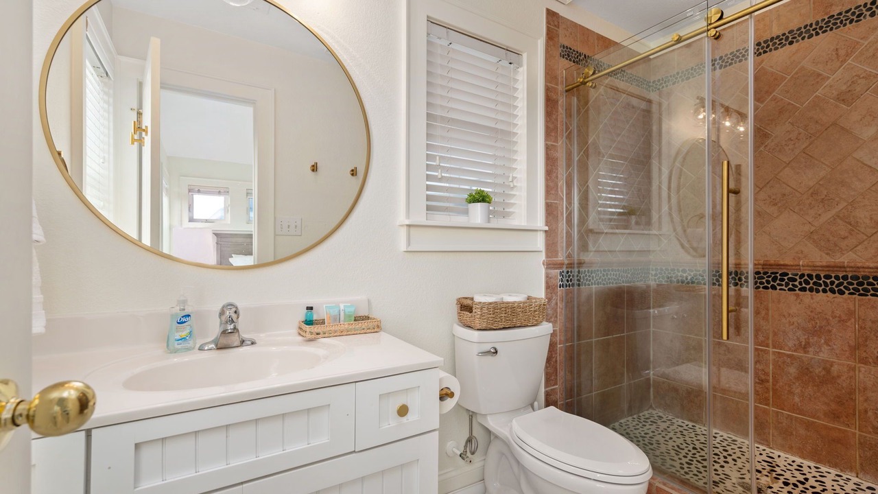 Photo of Bathroom in Rodanthe