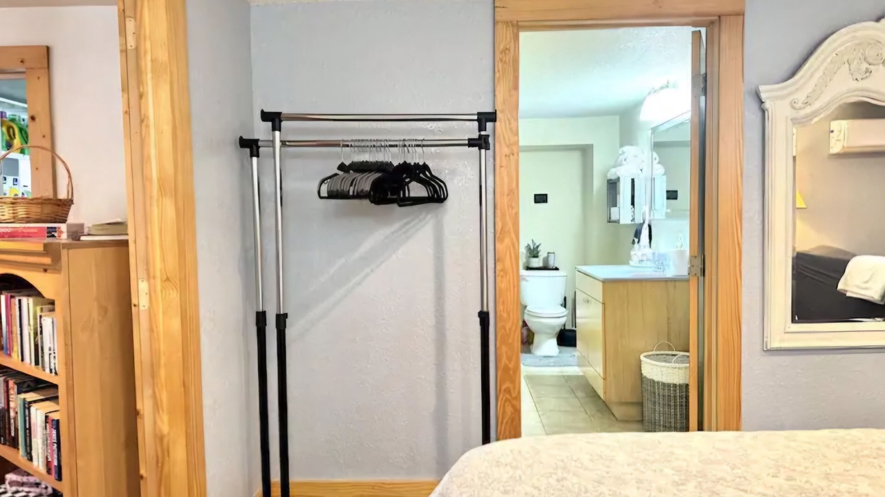 Photo of Bedroom in Colington