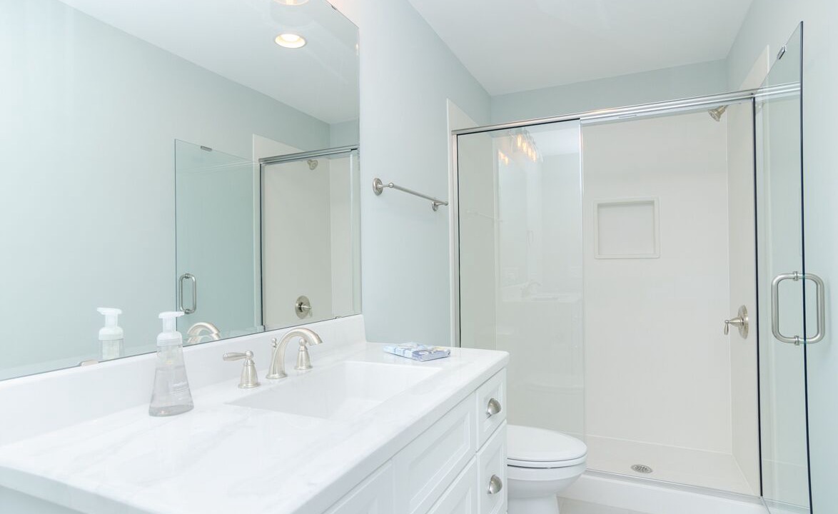 Photo of Bathroom in Shell Island