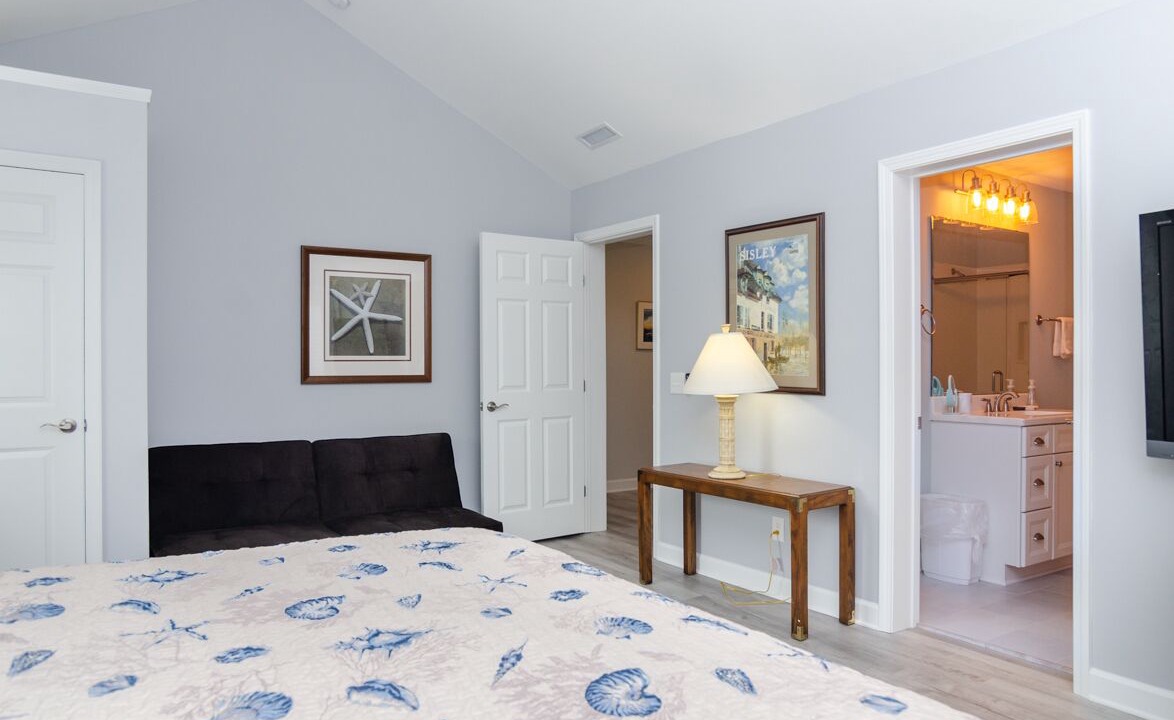 Photo of Bedroom in Shell Island