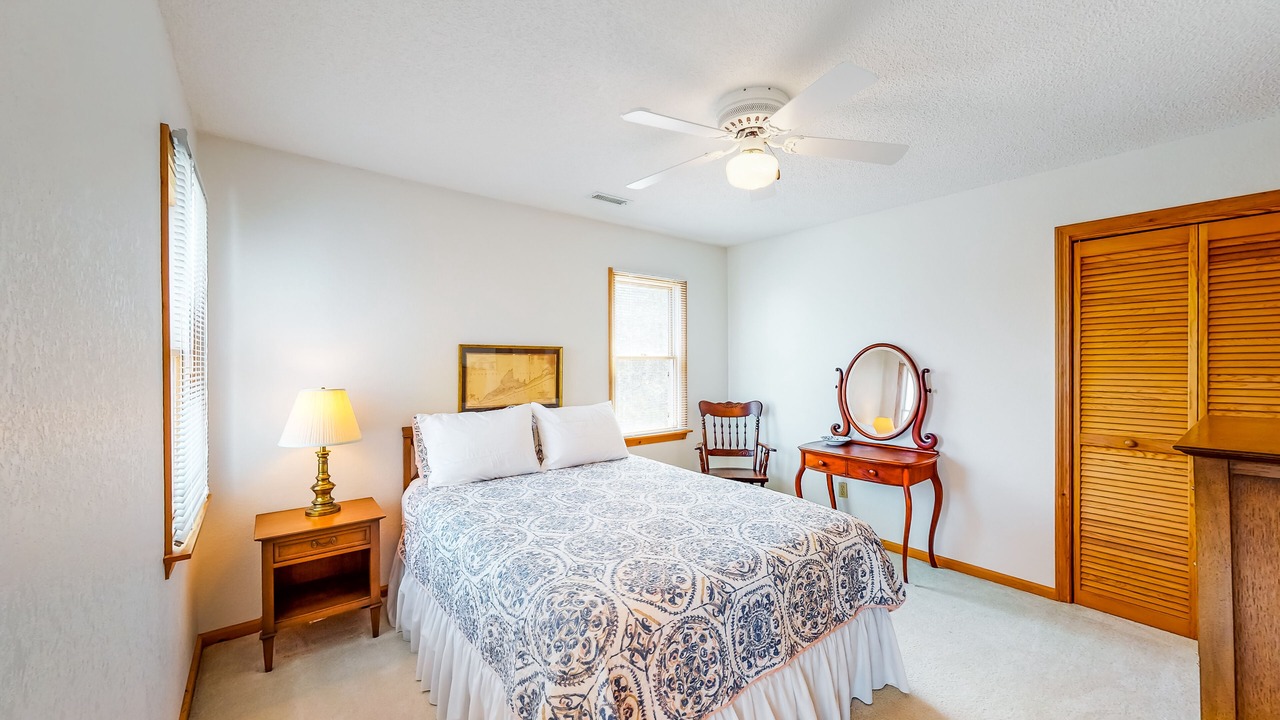 Photo of Bedroom in Brigands' Bay