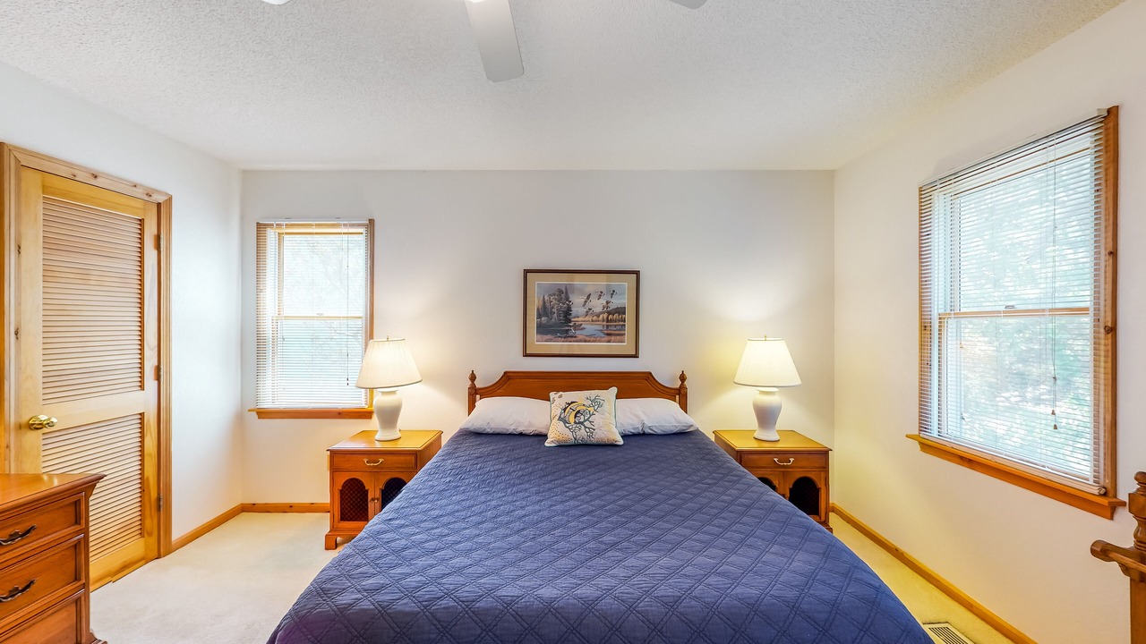 Photo of Bedroom in Brigands' Bay