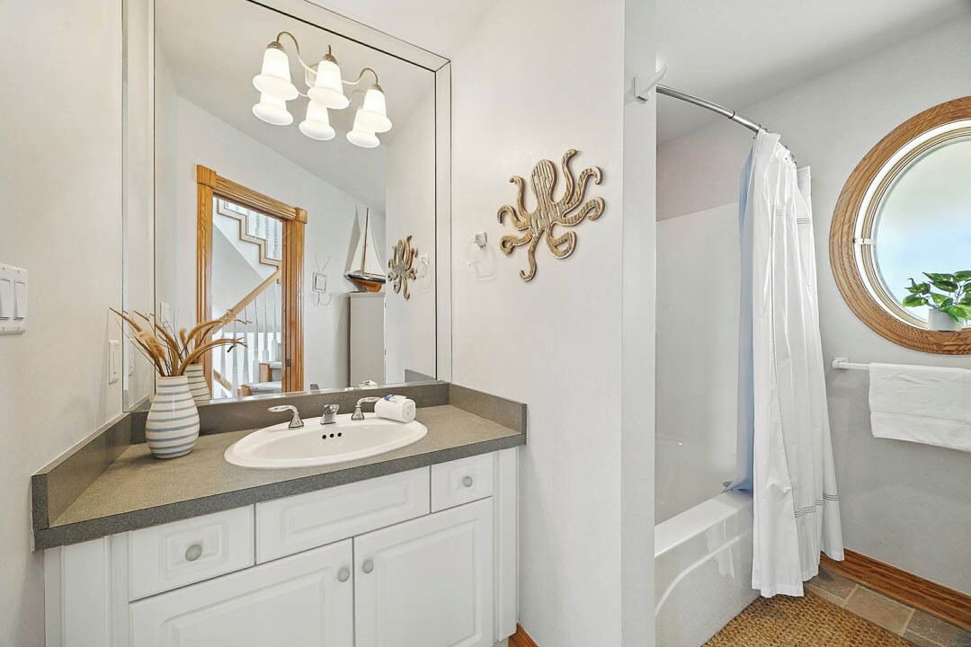Photo of Bathroom in Buck Island
