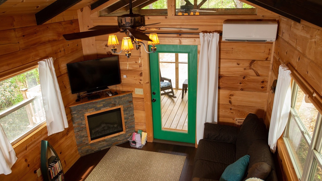 Photo of Bedroom in Mill Spring