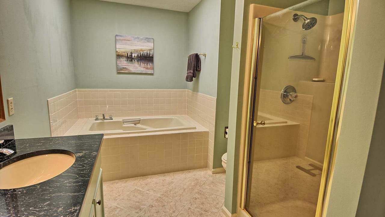 Photo of Bathroom in Seven Devils