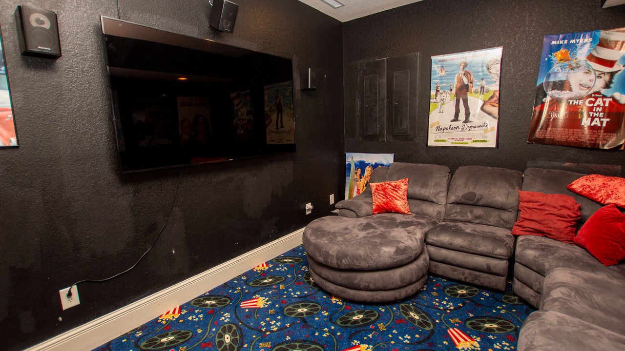 Photo of Livingroom in Corolla Light