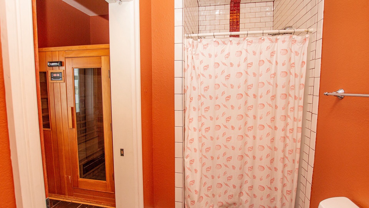 Photo of Bathroom in Corolla Light
