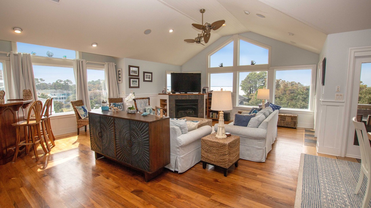 Photo of Livingroom in Corolla Light