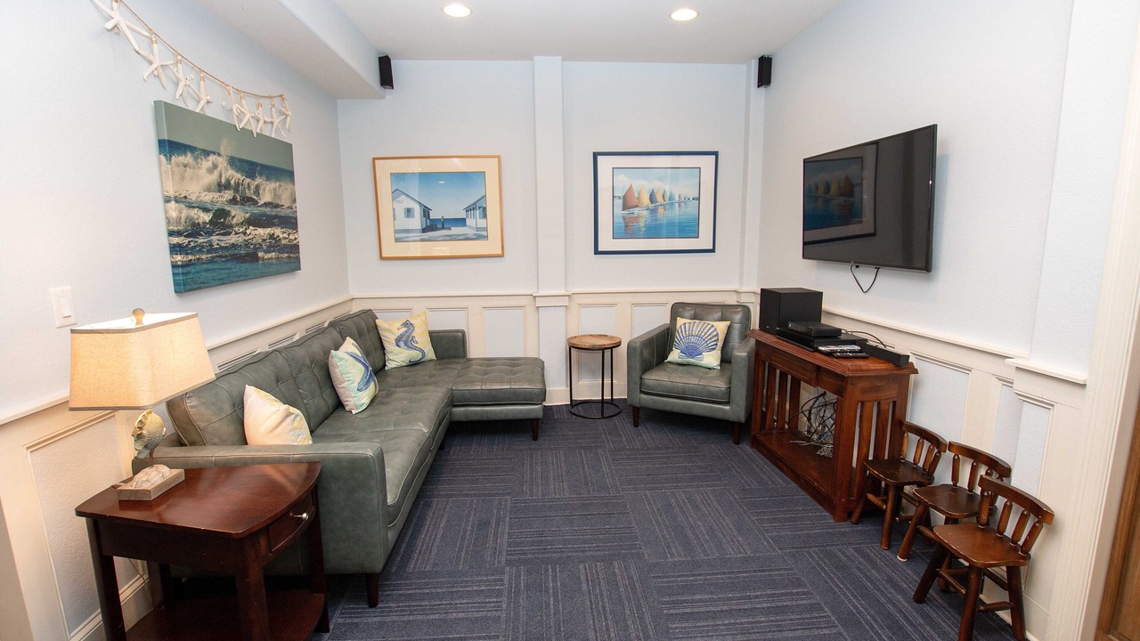 Photo of Livingroom in Corolla Light