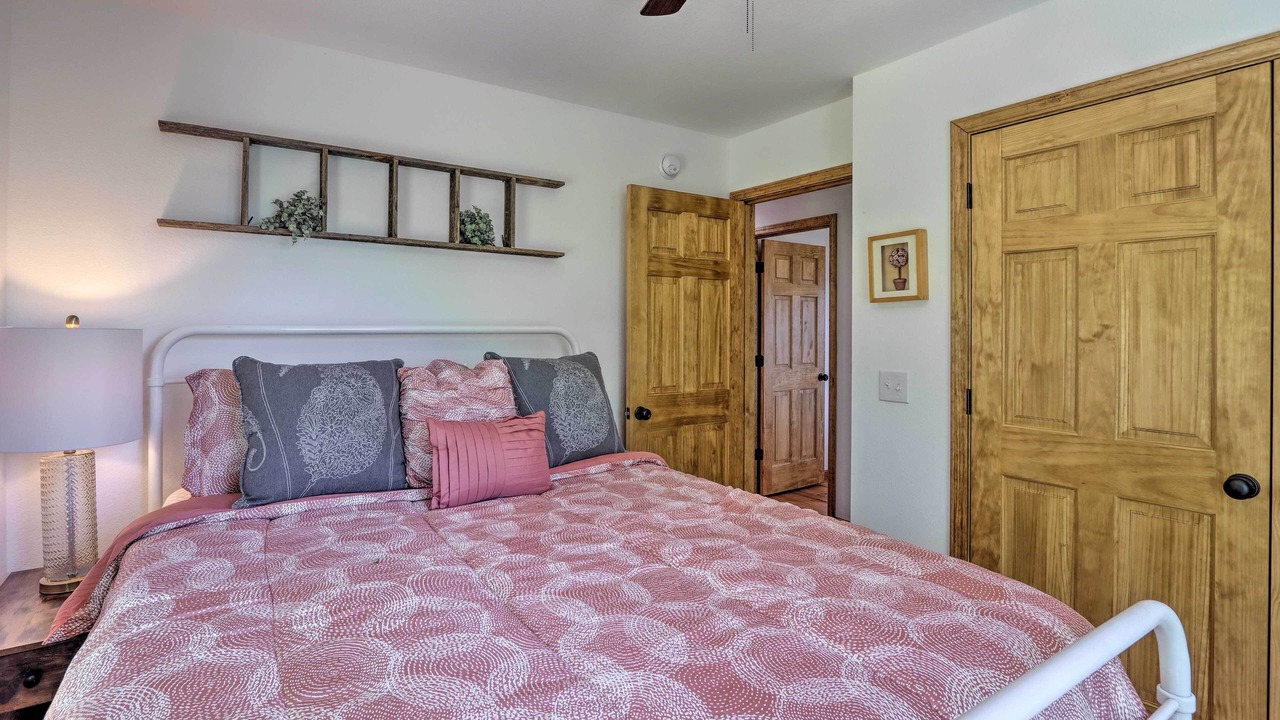 Photo of Bedroom in Marble