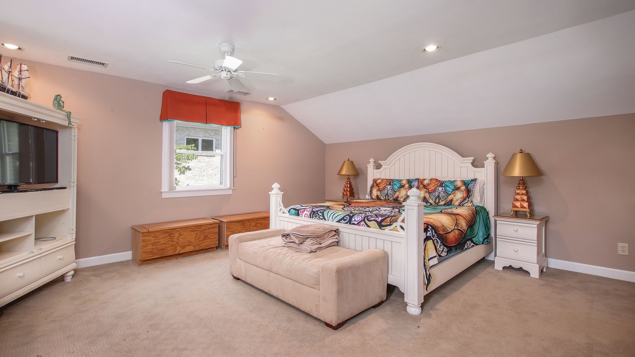 Photo of Bedroom in New London