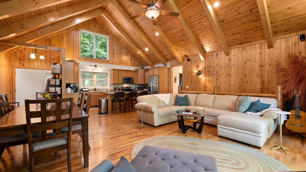 Photo of Livingroom in Wolf Laurel