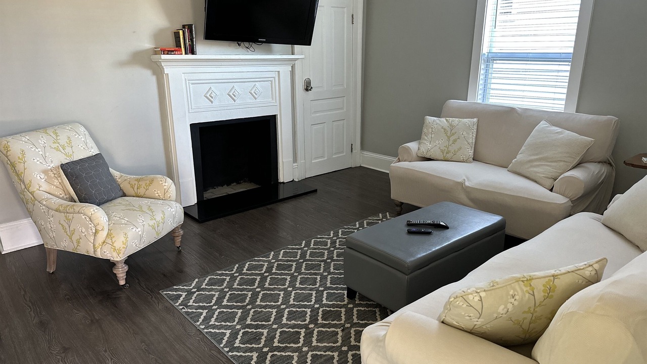 Photo of Livingroom in University Park