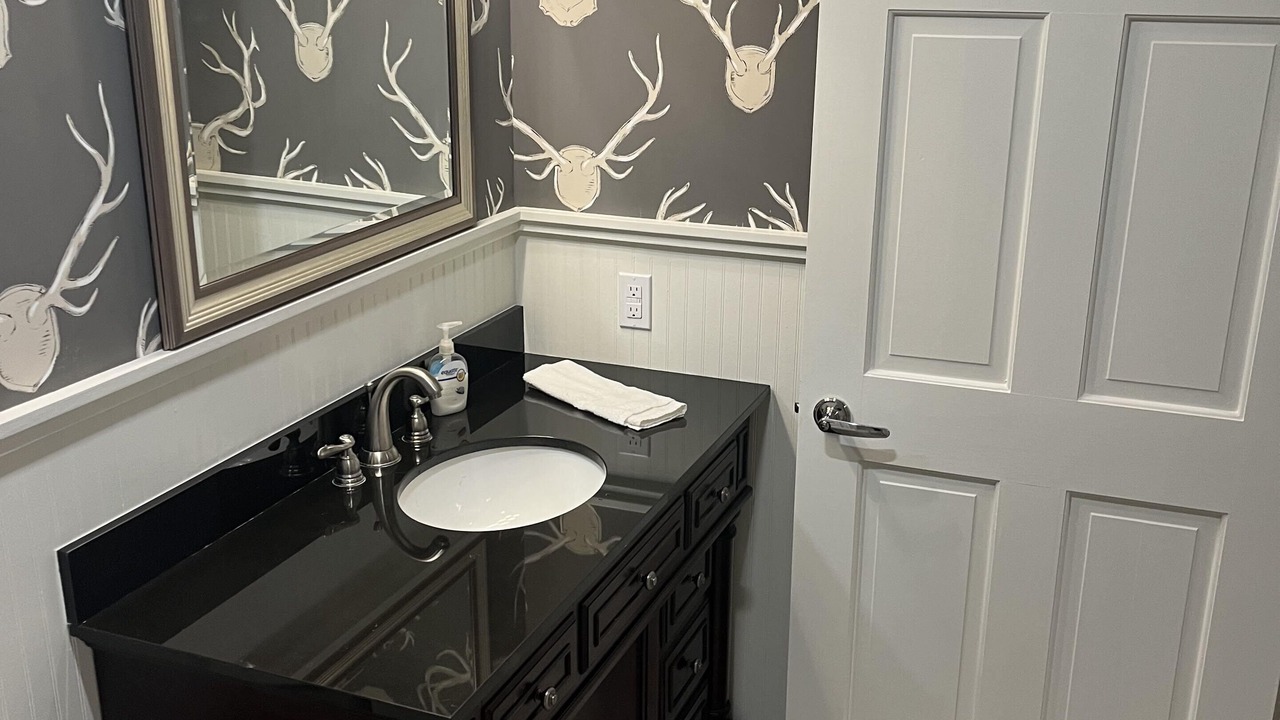 Photo of Bathroom in Highlands Hills