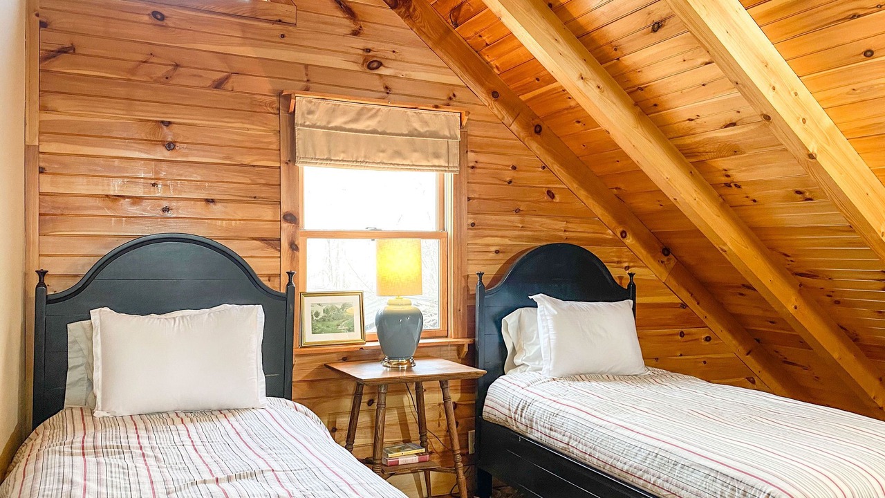 Photo of Bedroom in Dowelltown