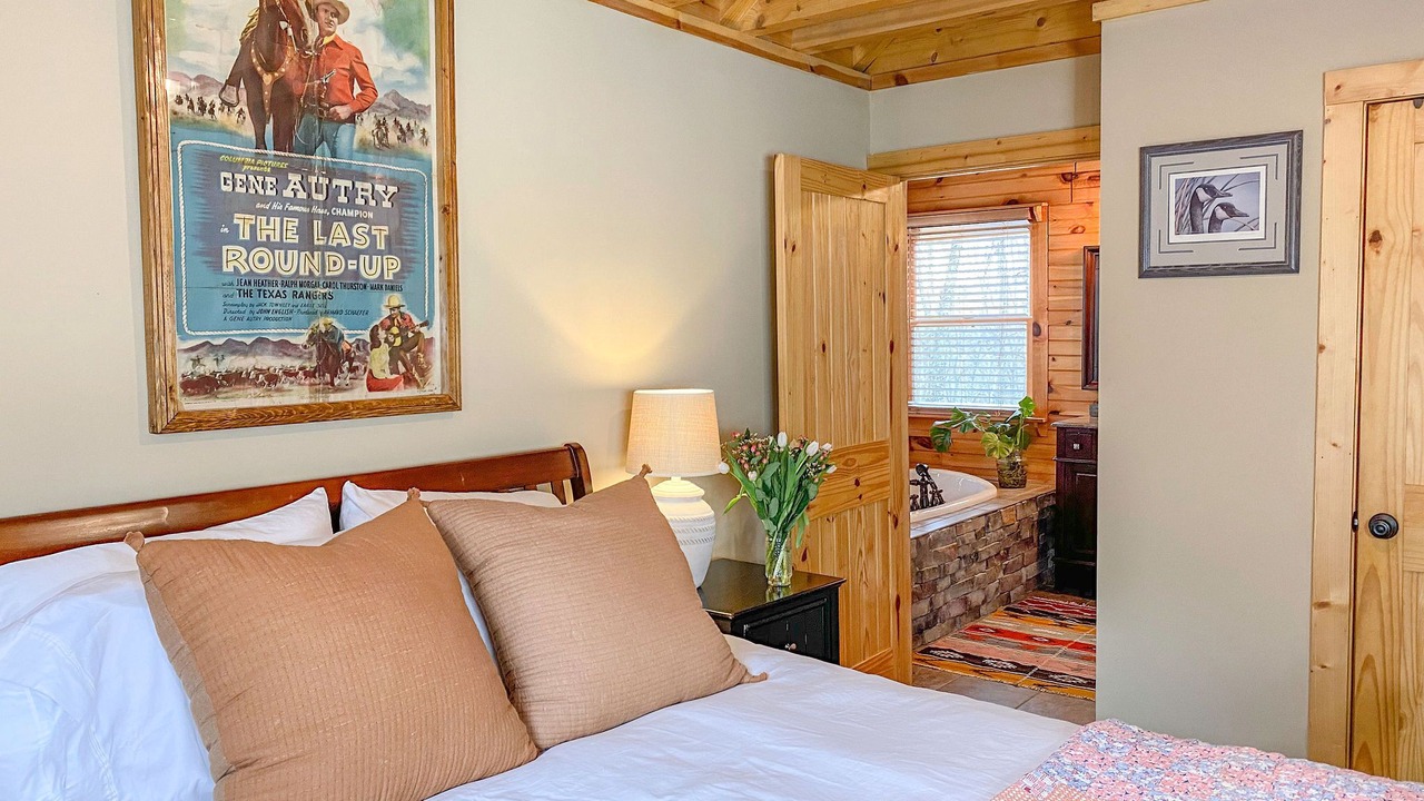 Photo of Bedroom in Dowelltown