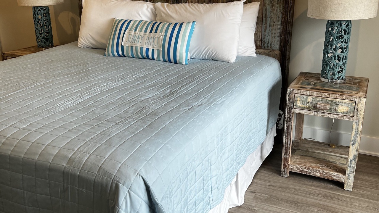 Photo of Bedroom in Whalehead Beach
