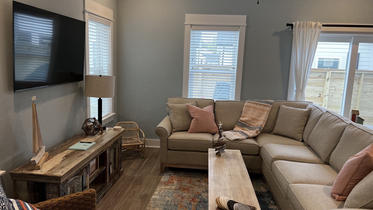 Photo of Livingroom in Whalehead Beach