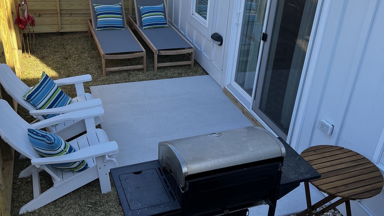 Photo of Patio Balcony in Whalehead Beach