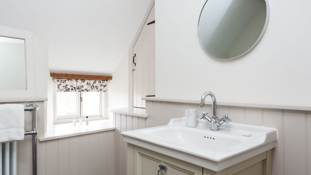 Photo of Bedroom in Guiting Power