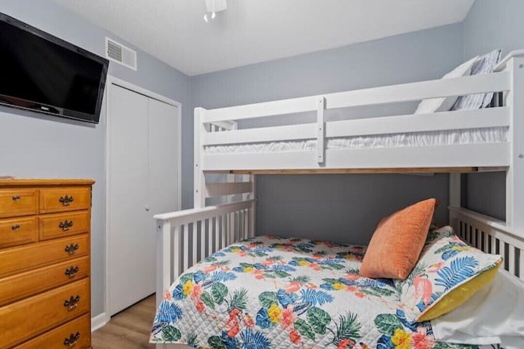 Photo of Bedroom in Carolina Shores