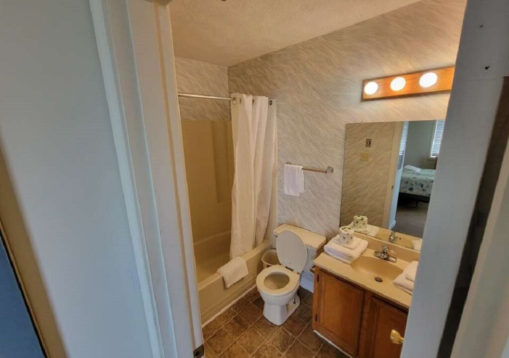 Photo of Bathroom in Rodanthe