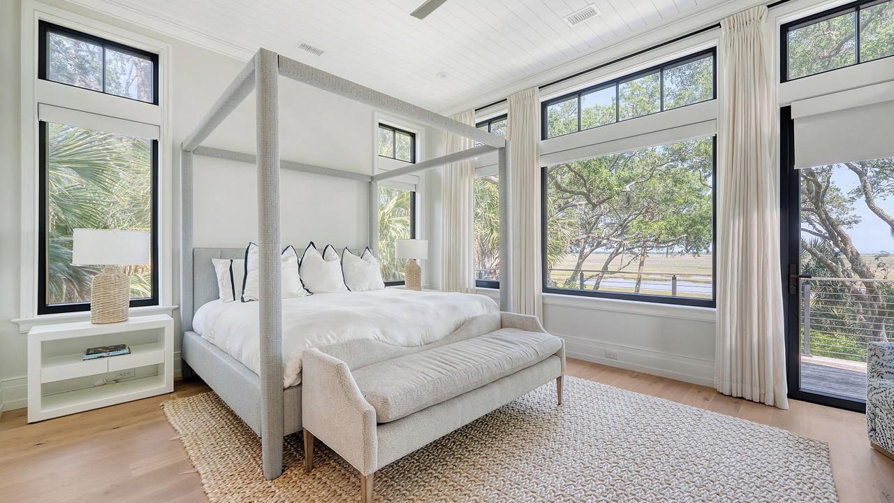 Photo of Bedroom in Vanderhorst Plantation