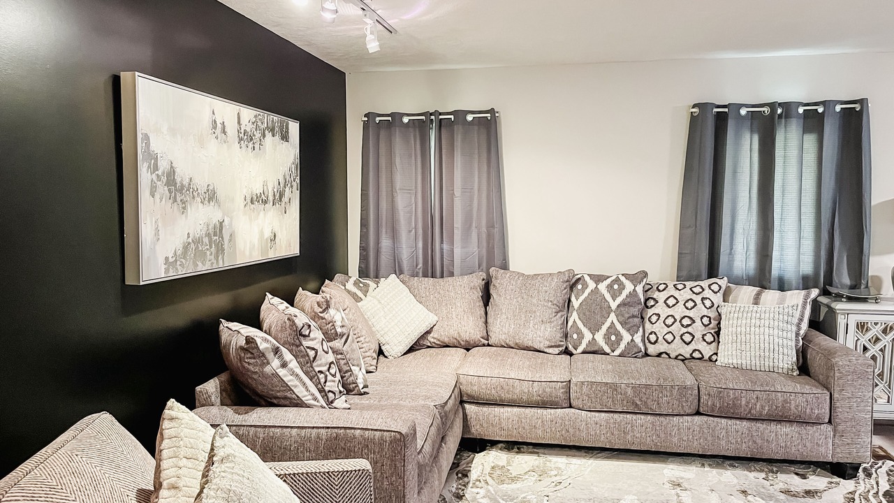 Photo of Livingroom in Cary