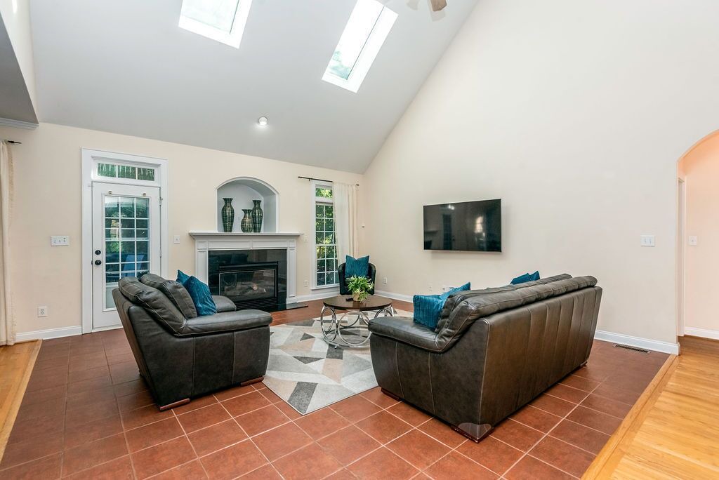 Photo of Livingroom in Prosperity Church Road