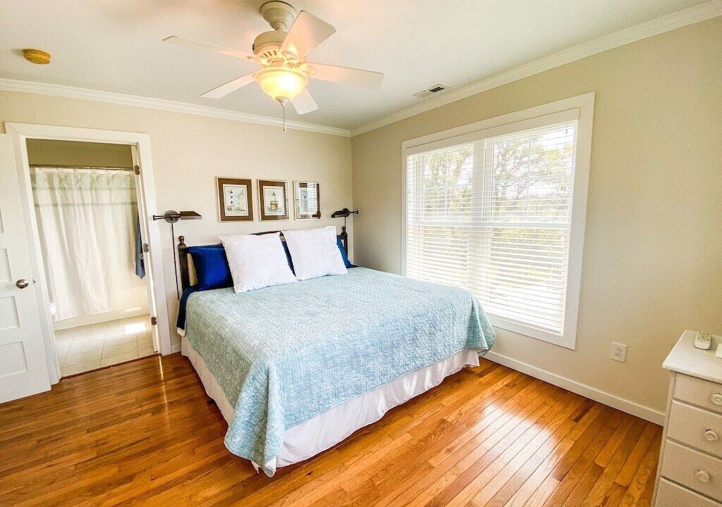 Photo of Bathroom in Harkers Island