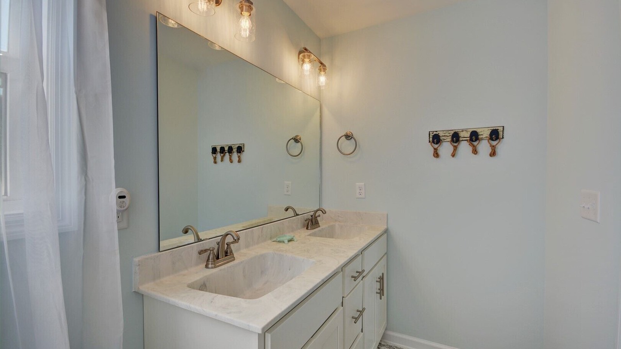 Photo of Bathroom in Ocean City Beach