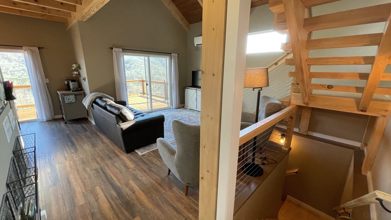 Photo of Livingroom in Candler
