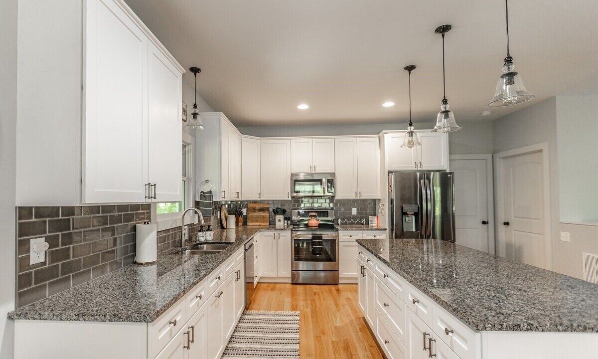 Photo of Kitchen in Saluda