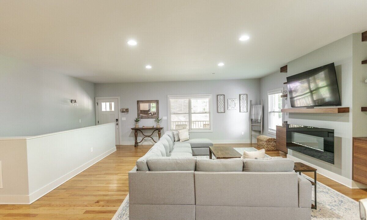 Photo of Bedroom in Saluda