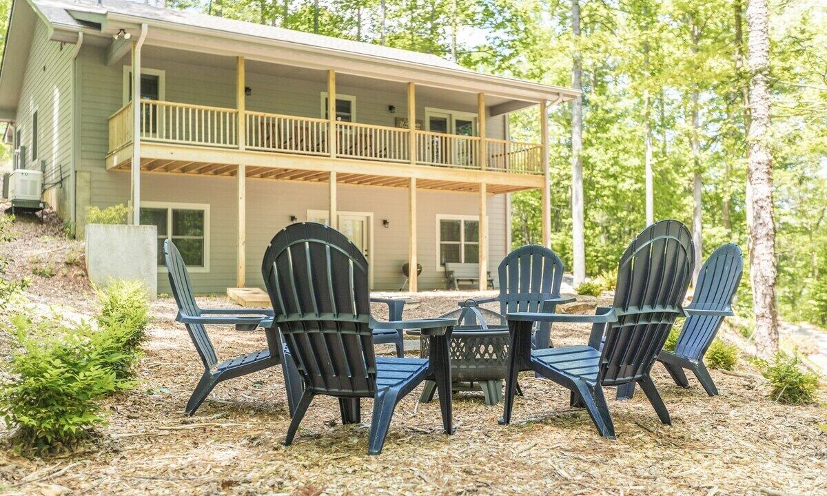 Photo of Patio Balcony in Saluda